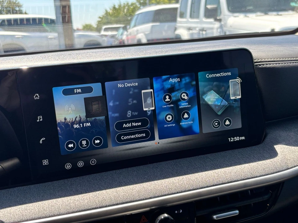 2026 Nissan Kicks - Image 21 of 31