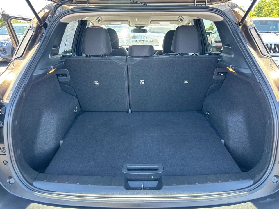 2026 Nissan Kicks - Image 31 of 31