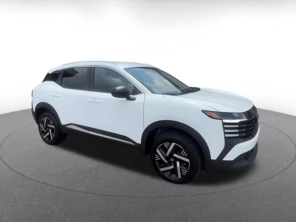 2026 Nissan Kicks - Image 2 of 31