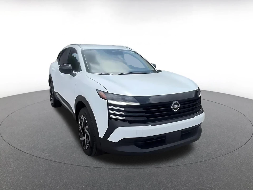 2026 Nissan Kicks - Image 3 of 31