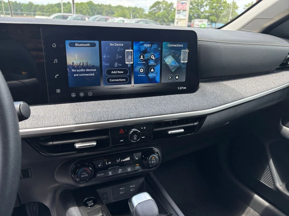 2026 Nissan Kicks - Image 21 of 31