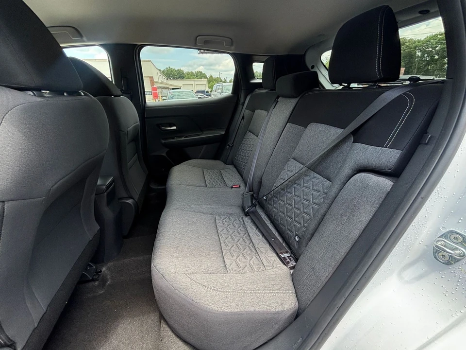 2026 Nissan Kicks - Image 26 of 31