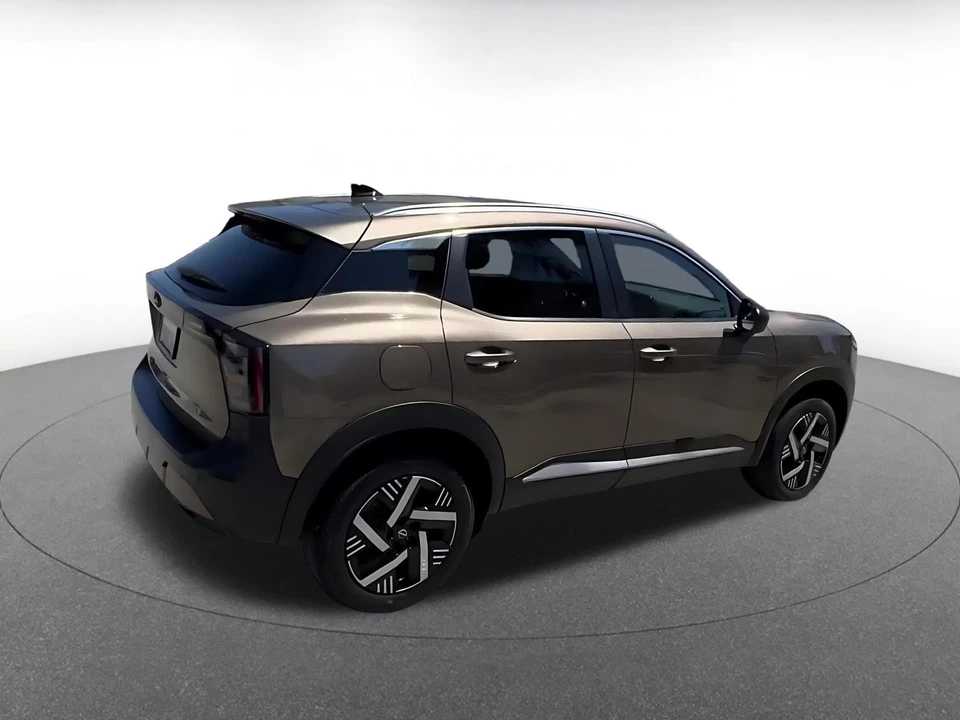 2026 Nissan Kicks - Image 16 of 31