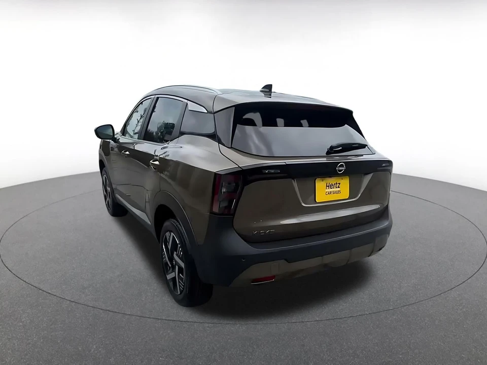 2026 Nissan Kicks - Image 13 of 31