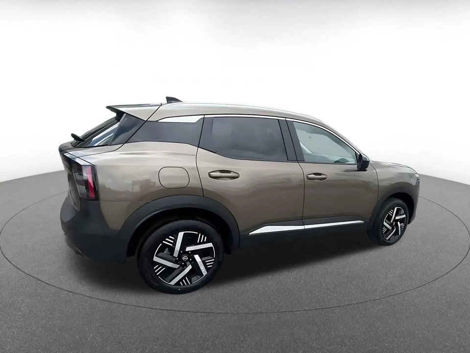 2026 Nissan Kicks - Image 17 of 31