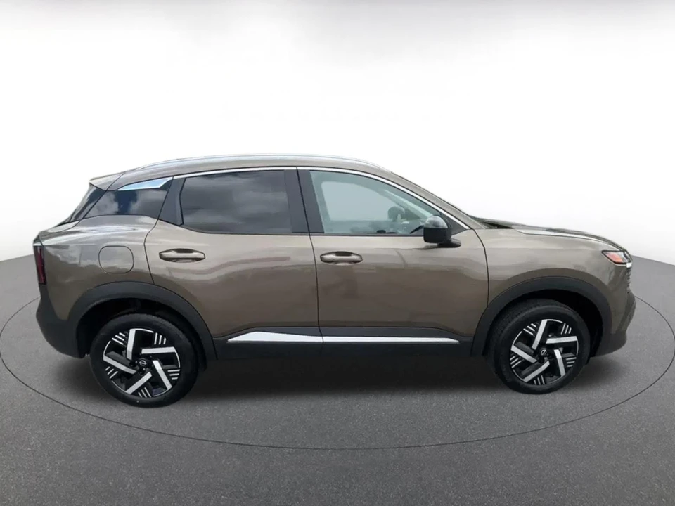 2026 Nissan Kicks - Image 18 of 31