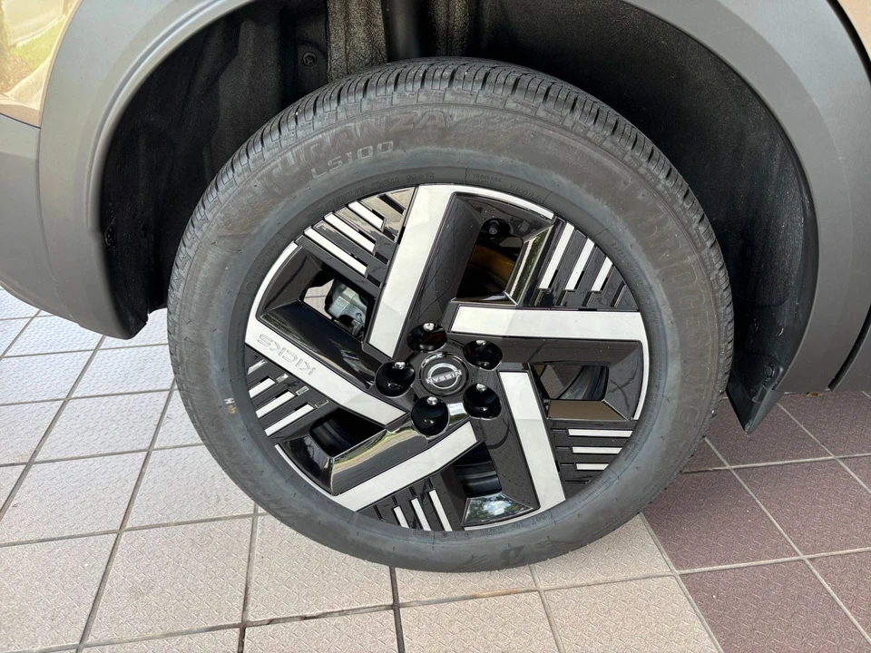 2026 Nissan Kicks - Image 30 of 31