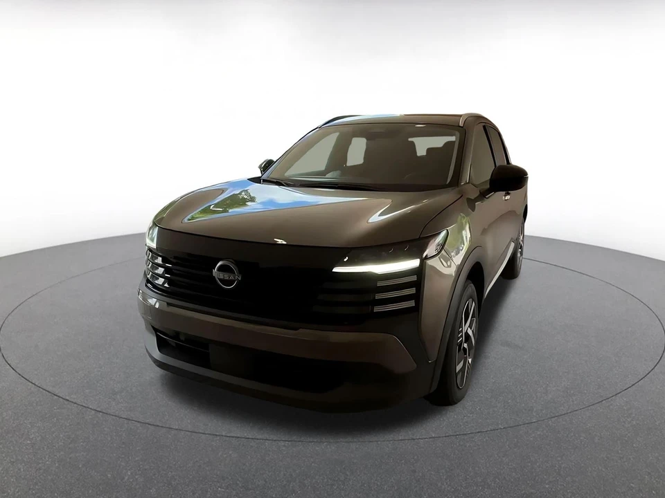 2026 Nissan Kicks - Image 4 of 31