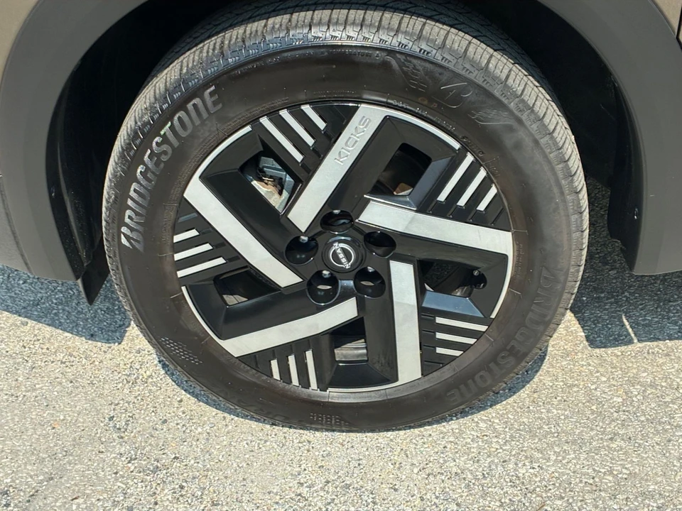 2026 Nissan Kicks - Image 26 of 31
