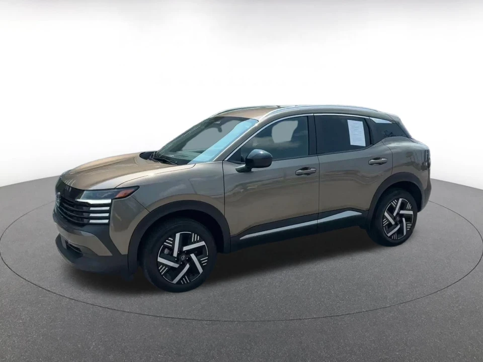 2026 Nissan Kicks - Image 9 of 31