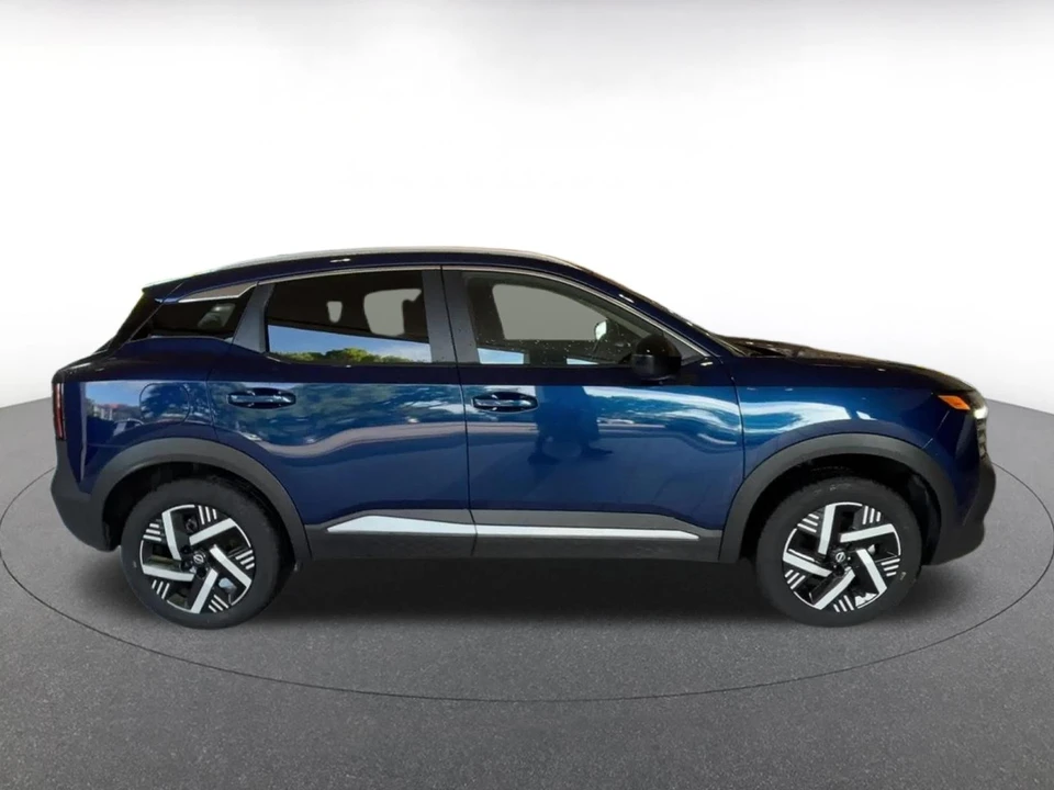 2026 Nissan Kicks - Image 17 of 31