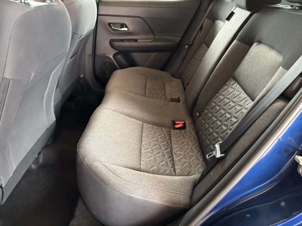 2026 Nissan Kicks - Image 26 of 31
