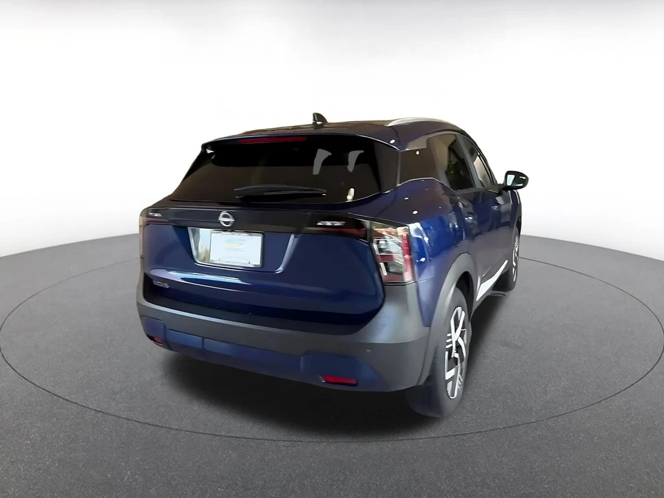 2026 Nissan Kicks - Image 16 of 31