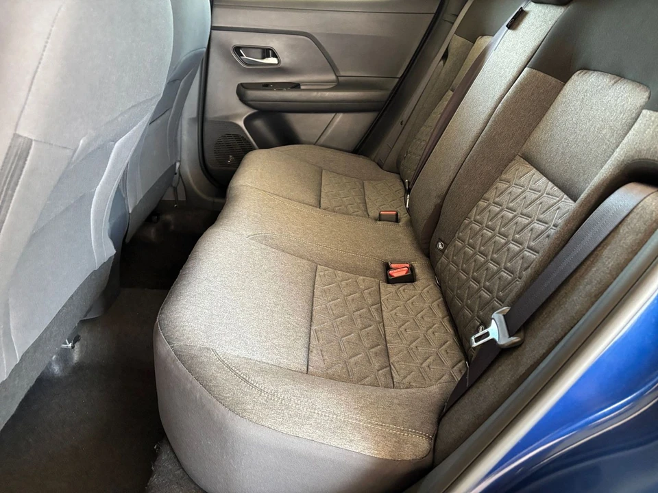 2026 Nissan Kicks - Image 26 of 31