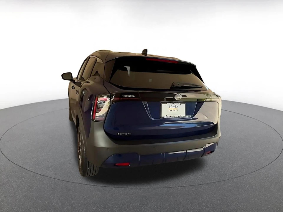 2026 Nissan Kicks - Image 12 of 31