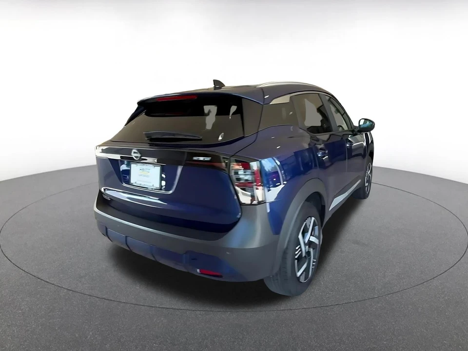 2026 Nissan Kicks - Image 16 of 31