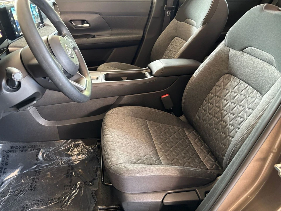 2026 Nissan Kicks - Image 27 of 31