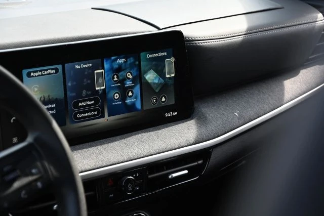 2026 Nissan Kicks - Image 9 of 18