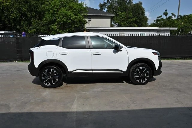 2026 Nissan Kicks - Image 6 of 18