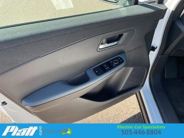 2026 Nissan Leaf - Image 18 of 21