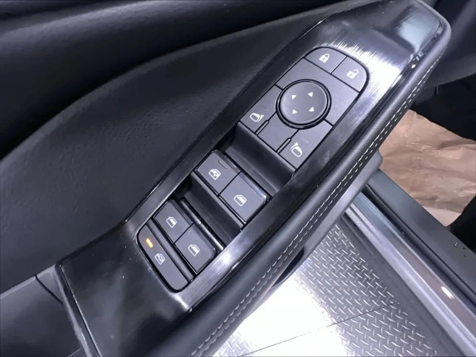 2026 Nissan Rogue - Image 12 of 20