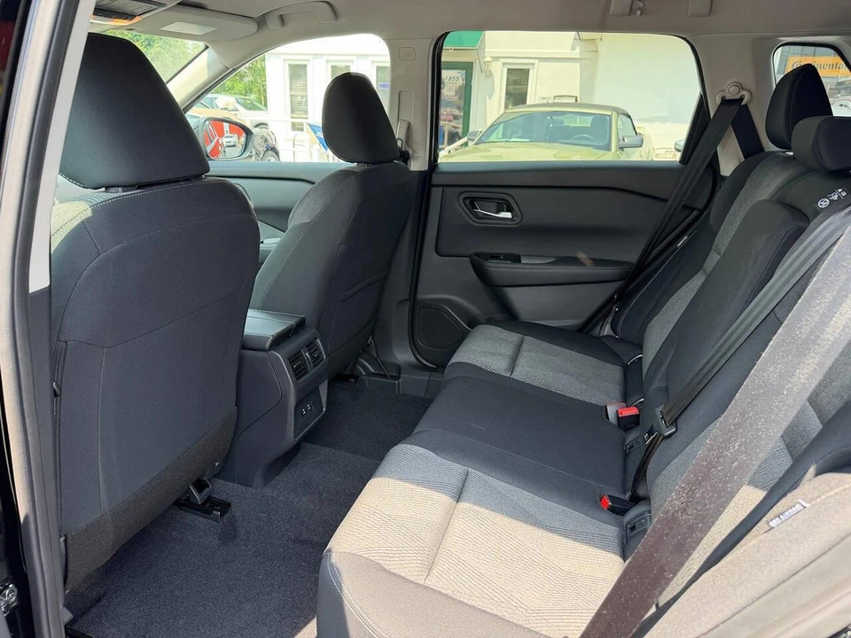 2026 Nissan Rogue - Image 13 of 25