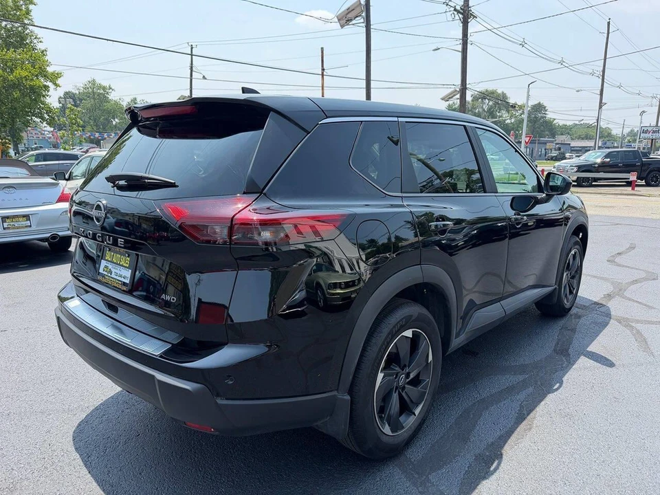 2026 Nissan Rogue - Image 22 of 25