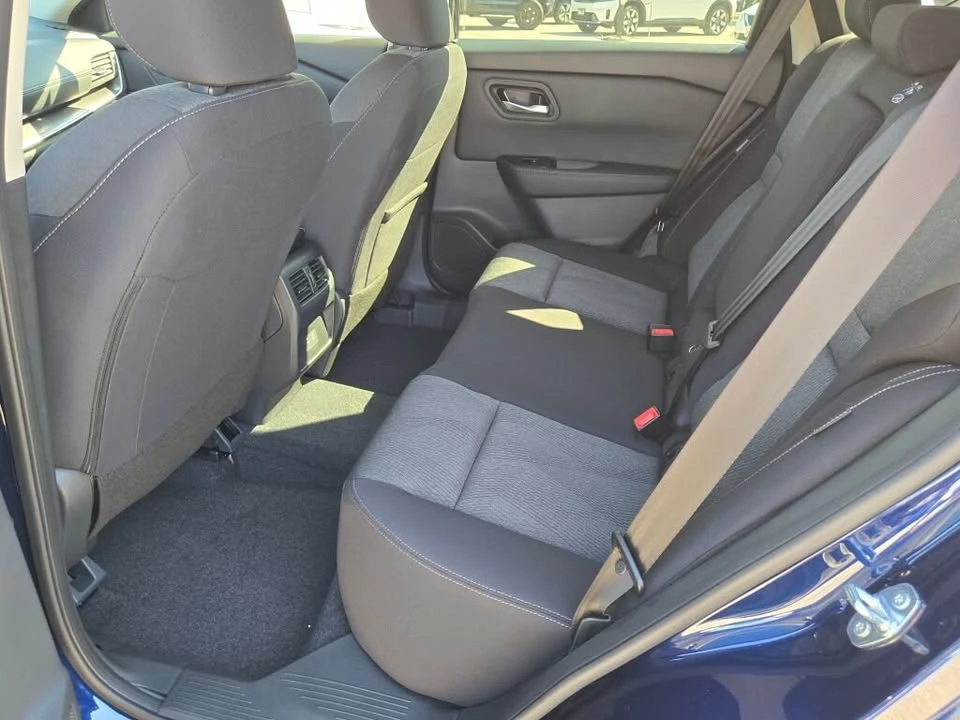 2026 Nissan Rogue - Image 16 of 20