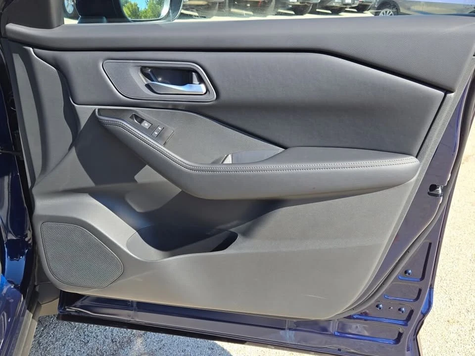 2026 Nissan Rogue - Image 20 of 20