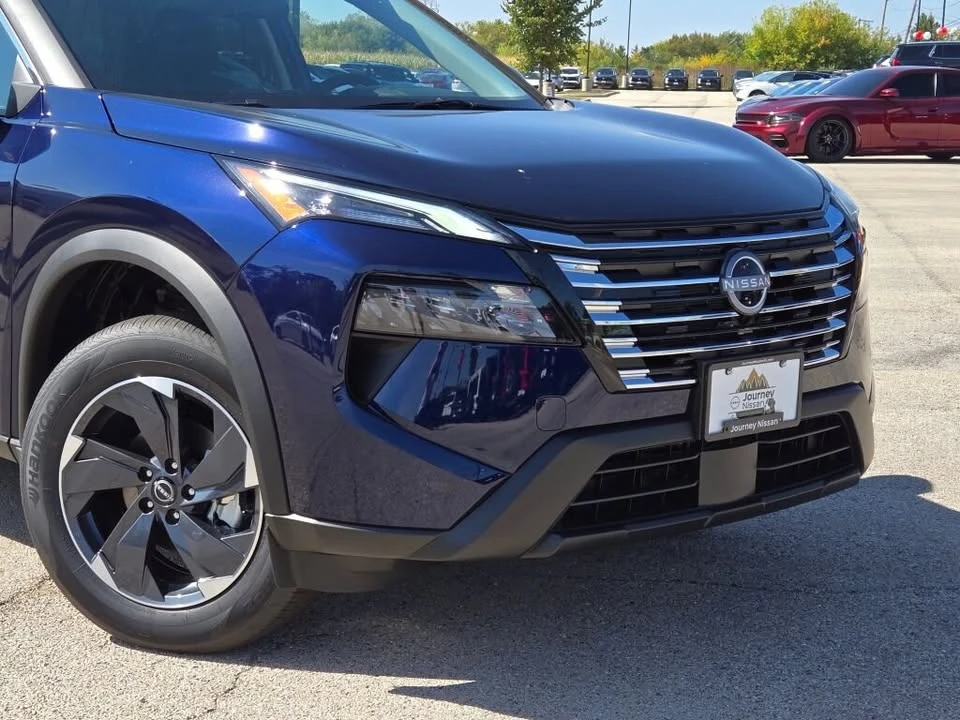 2026 Nissan Rogue - Image 2 of 20