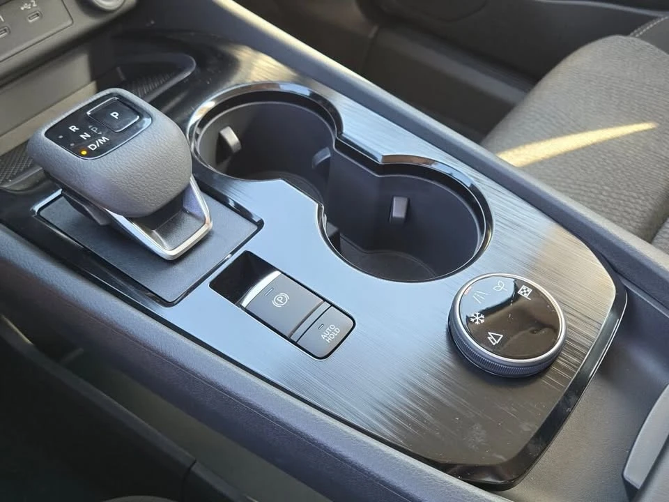 2026 Nissan Rogue - Image 14 of 20