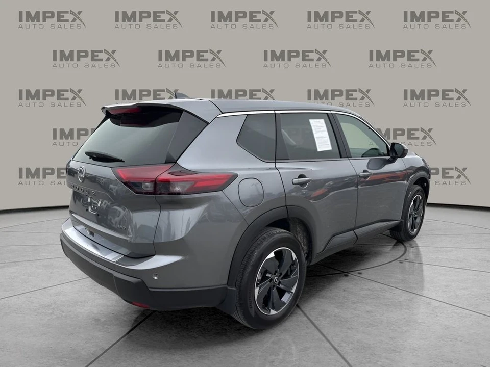 2026 Nissan Rogue - Image 5 of 12