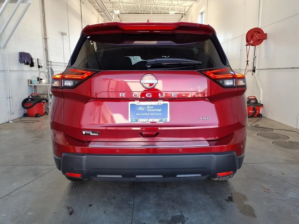 2026 Nissan Rogue - Image 5 of 21