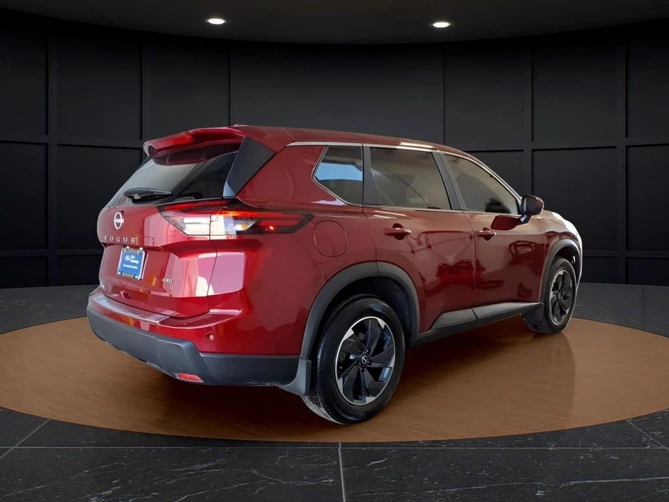 2026 Nissan Rogue - Image 6 of 24