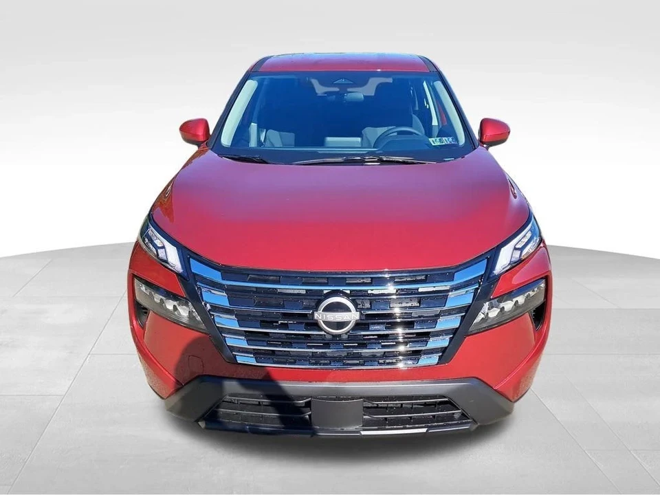 2026 Nissan Rogue - Image 9 of 21
