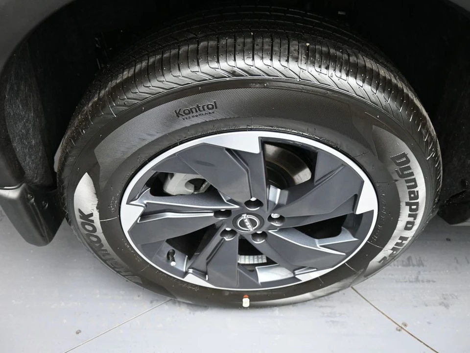 2026 Nissan Rogue - Image 12 of 12