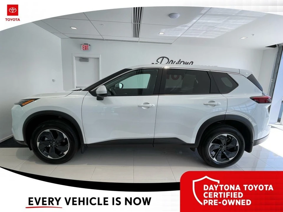 2026 Nissan Rogue - Image 10 of 12