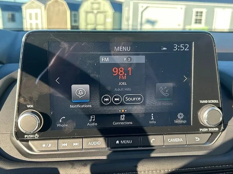 2026 Nissan Rogue - Image 9 of 12