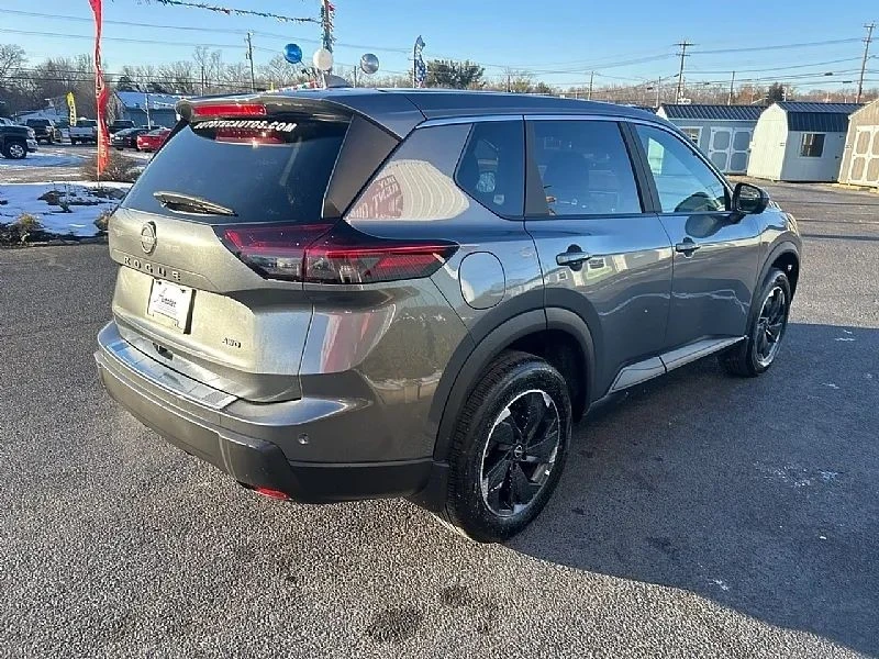 2026 Nissan Rogue - Image 3 of 12