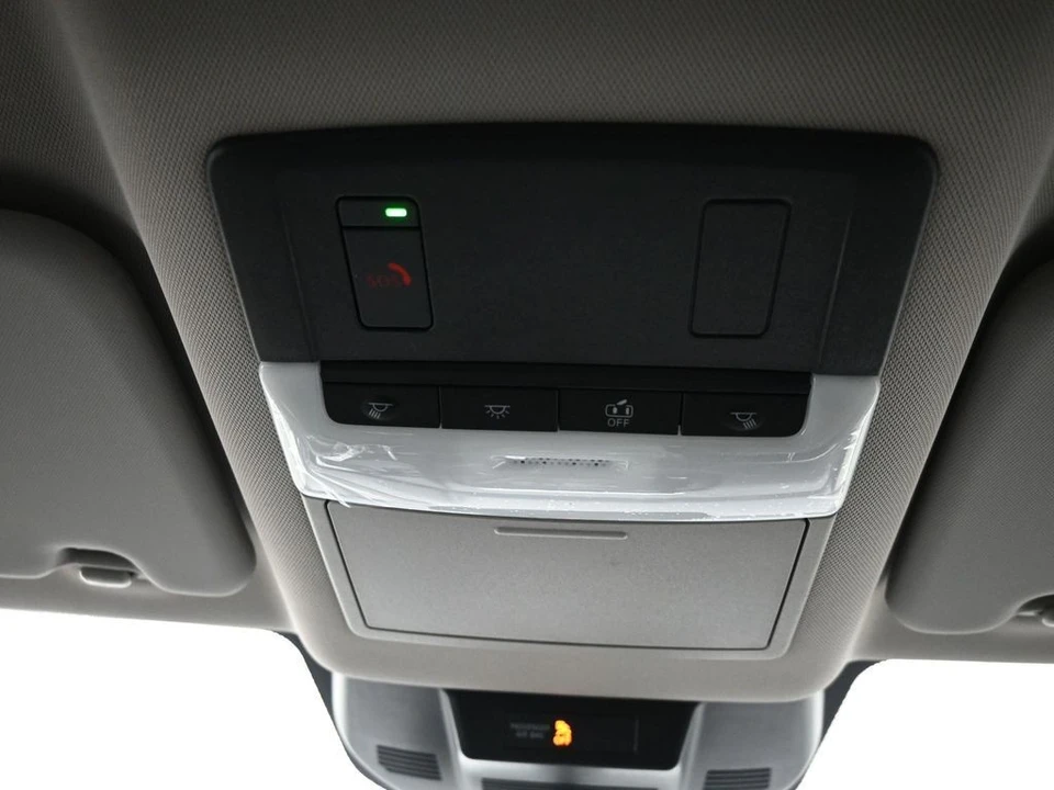 2026 Nissan Rogue - Image 17 of 21
