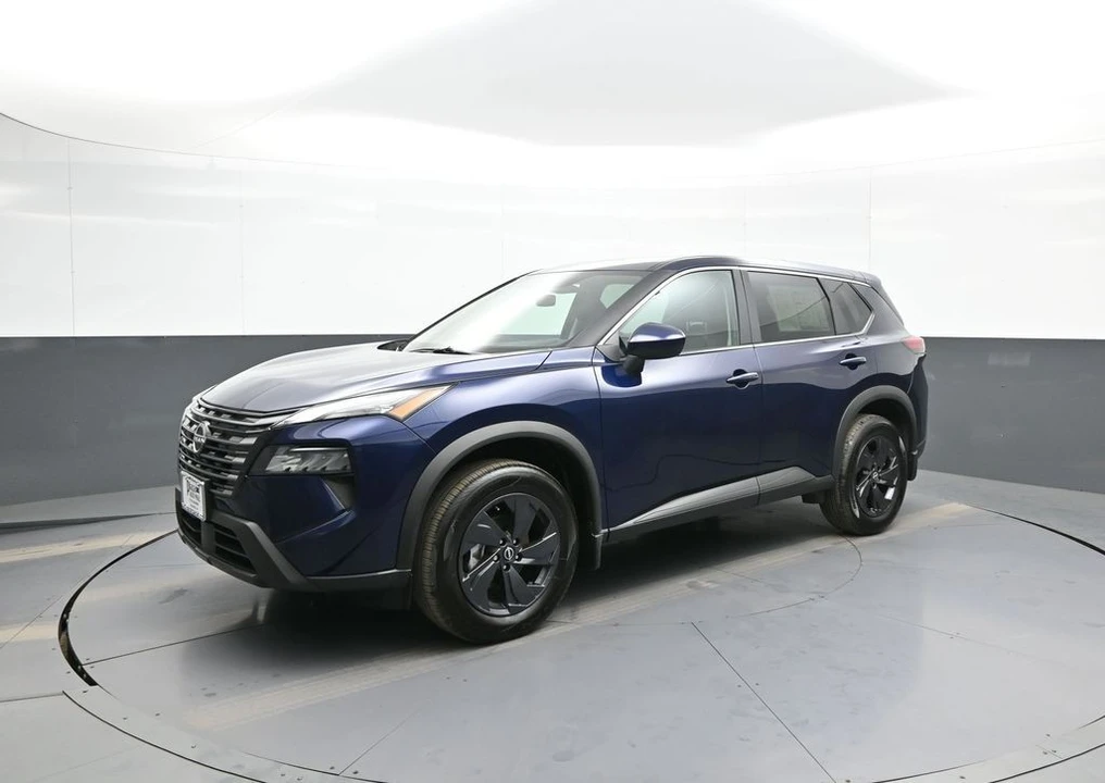 2026 Nissan Rogue - Image 10 of 21