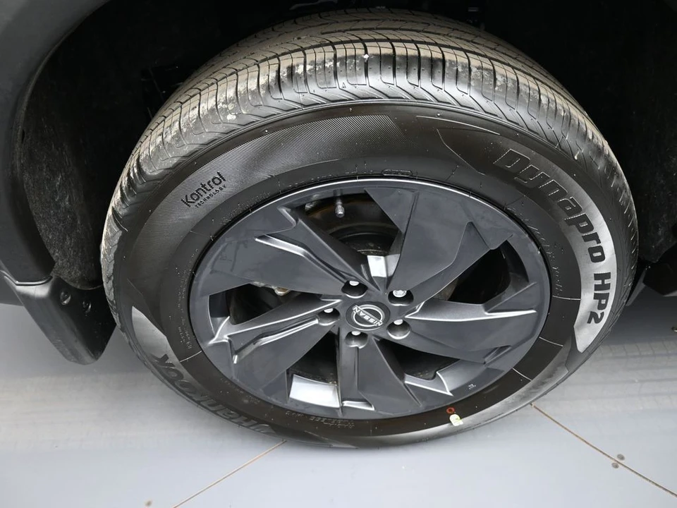 2026 Nissan Rogue - Image 12 of 21