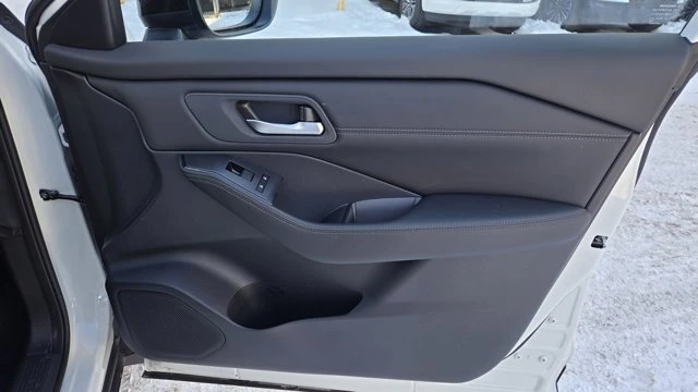 2026 Nissan Rogue - Image 19 of 20