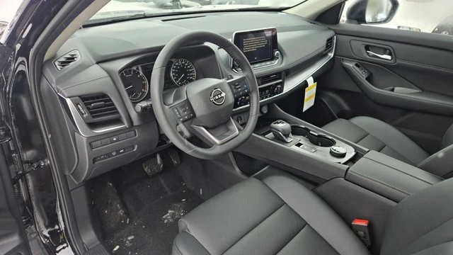 2026 Nissan Rogue - Image 6 of 19