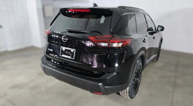 2026 Nissan Rogue - Image 4 of 19