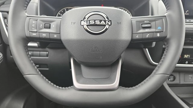 2026 Nissan Rogue - Image 10 of 19
