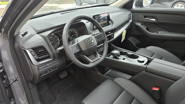2026 Nissan Rogue - Image 6 of 20