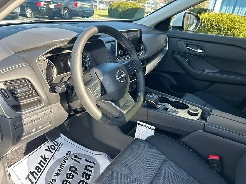 2026 Nissan Rogue - Image 6 of 12
