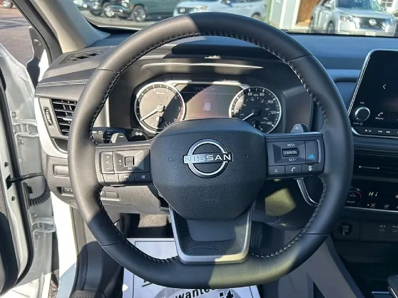 2026 Nissan Rogue - Image 7 of 12