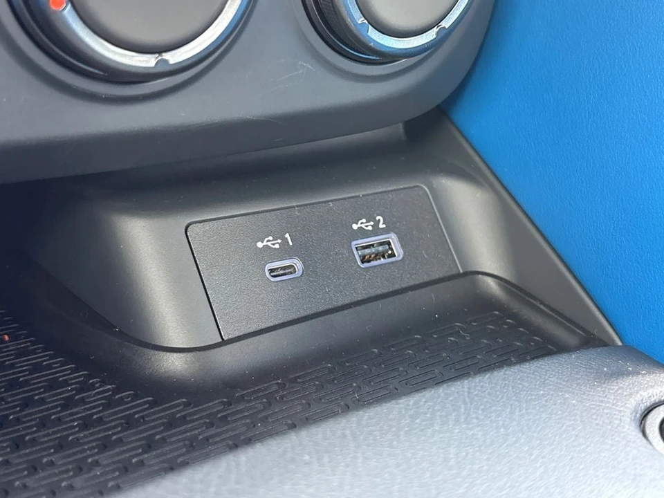 2026 Nissan Z 7th Gen - Image 17 of 31
